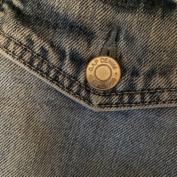 Gap women’s oversized Sherpa denim jacket - Picture 11 of 11